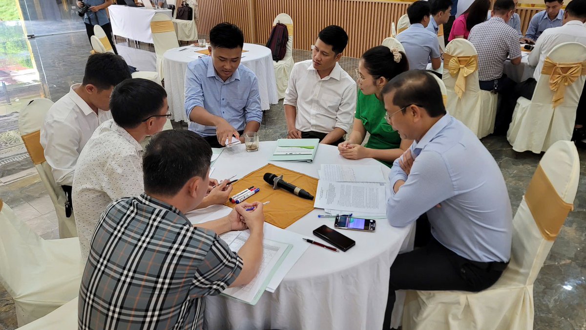 Formal dialogue for district-level land use planning coordination kicks off in Dak Nong, followed by a 4-day workshop on Integrated Land Use Planning, best practices, stakeholder engagement, M&amp;E, &amp; spatial analysis. Thanks to the <a href="/EUDelegationVN/">EU in Vietnam 🇪🇺🇻🇳</a> for funding! #LandUsePlan