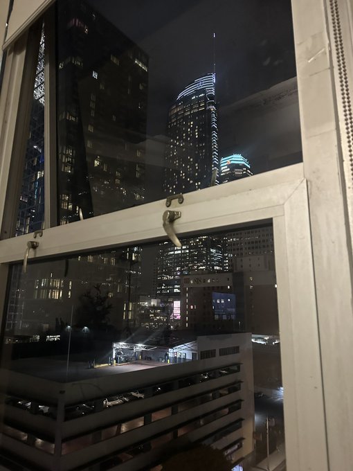 Dairy note:   I just realized I&rsquo;m living the dream life. A MILF in a huge studio in downtown LA, single<a href="/tag/sashabeart"class="tags"><span>#sashabeart</span></a><a href="/tag/sillysalmon"class="tags"><span>#sillysalmon</span></a>