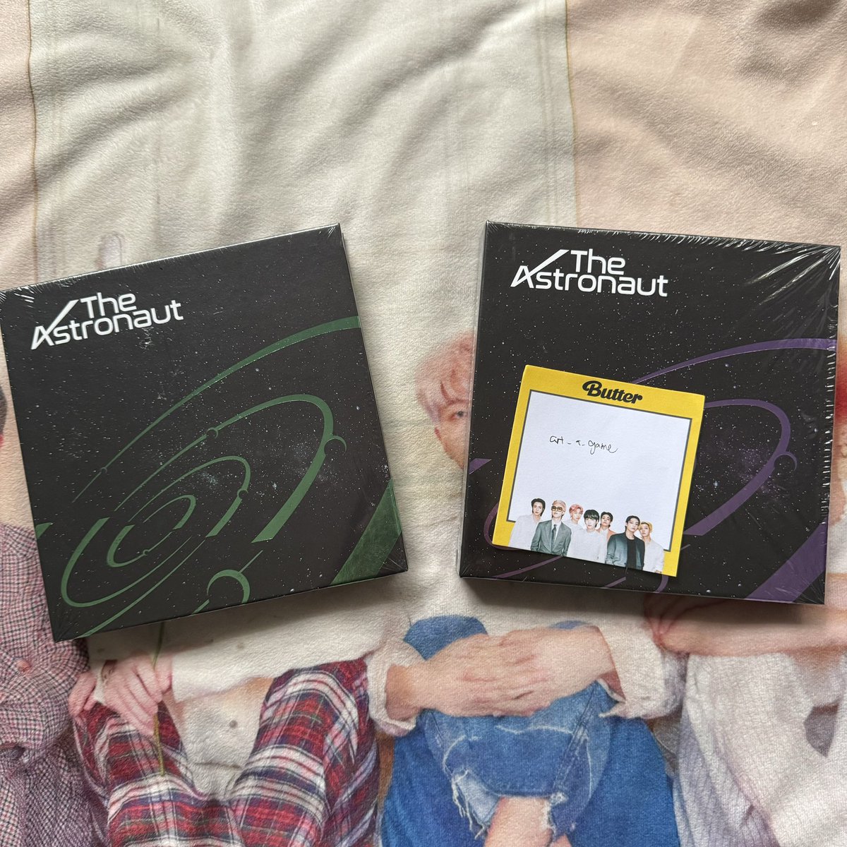 abaihtk's tweet photo. album of the week giveaway

- 2 winners of random the astronaut sealed album
- PH 🇵🇭 only
- like &amp; rt this
- mbf
- ends 09/23

additional rule:
- vote correctly in the poll👇🏻 (ends 09/22)
- winners will be selected using wheel of names https://t.co/7VJxPVsKVP