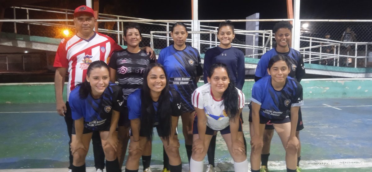 Partido De Exhibición De Futsal Femenino en San Carlos Edo Cojedes Felicitaciones entre los Equipos Fraver VS PNB Felicitaciones <a href="/Actualidadepor1/">Actualidadeportivacoj</a> @claroyra