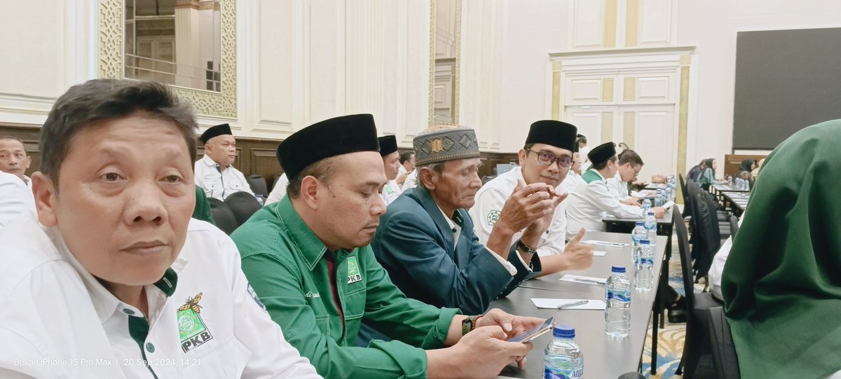 Konsolidasi Pemenangan Pilgub dan Pilkada Kabupaten/Kota Se-Jawa Barat.
<a href="/dpwpkbjabar/">DPW PKB JABAR</a> <a href="/DPP_PKB/">DPP PKB</a> <a href="/SyaifulHooda/">Syaiful Huda</a>