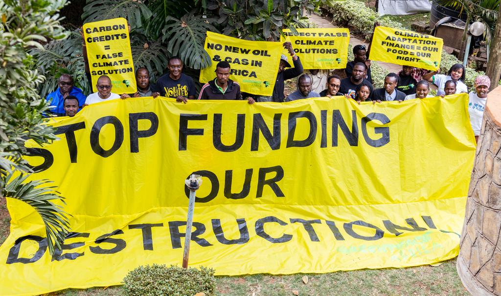Ste'phanoMtetezi π°πͺ (@stephenstephano) on Twitter photo We want a FULL STOP π to fossil fuel extraction on our continent. Stop Drilling Our Wallets, Start Filling Our Futures! We reject the false climate solutions.
Add your voice π act.gp/3XweQB7
#PayUp
#EndFossilFuel
<a href="/Greenpeaceafric/">Greenpeace Africa</a> We want a FULL STOP π to fossil fuel extraction on our continent. Stop Drilling Our Wallets, Start Filling Our Futures! We reject the false climate solutions.
Add your voice π act.gp/3XweQB7
#PayUp
#EndFossilFuel
<a href="/Greenpeaceafric/">Greenpeace Africa</a>