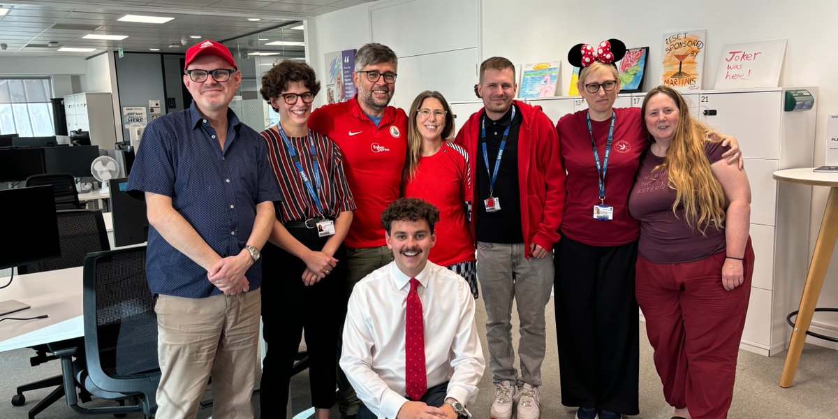 NIHRresearch's tweet image. 🔴 We&apos;ve gone #Red4Research today to show our gratitude for all those who make research possible. Join us by posting a photo of yourself in red to show your support! 🔴