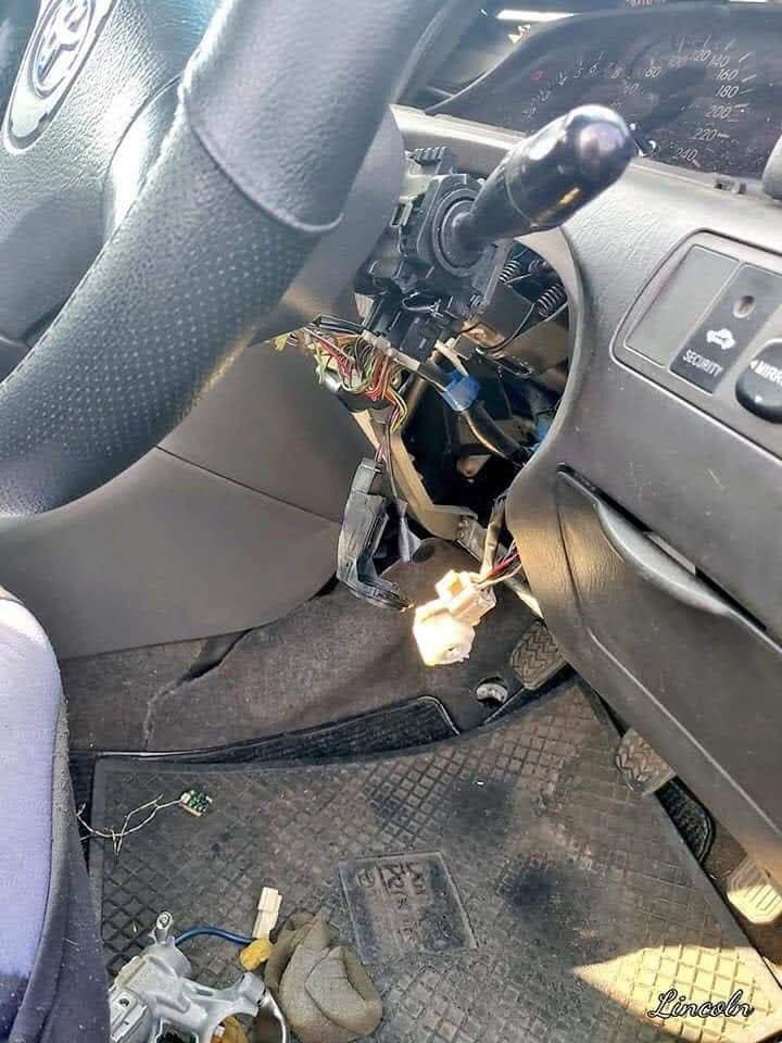 TshenoloPi's tweet photo. Vehicle stolen in June 2020 recovered and  drugs worth thousands seized. 1 jollof brother danced and arrested. 

Let's work 💪 🙌 🙏 https://t.co/2HBNQSSYi4