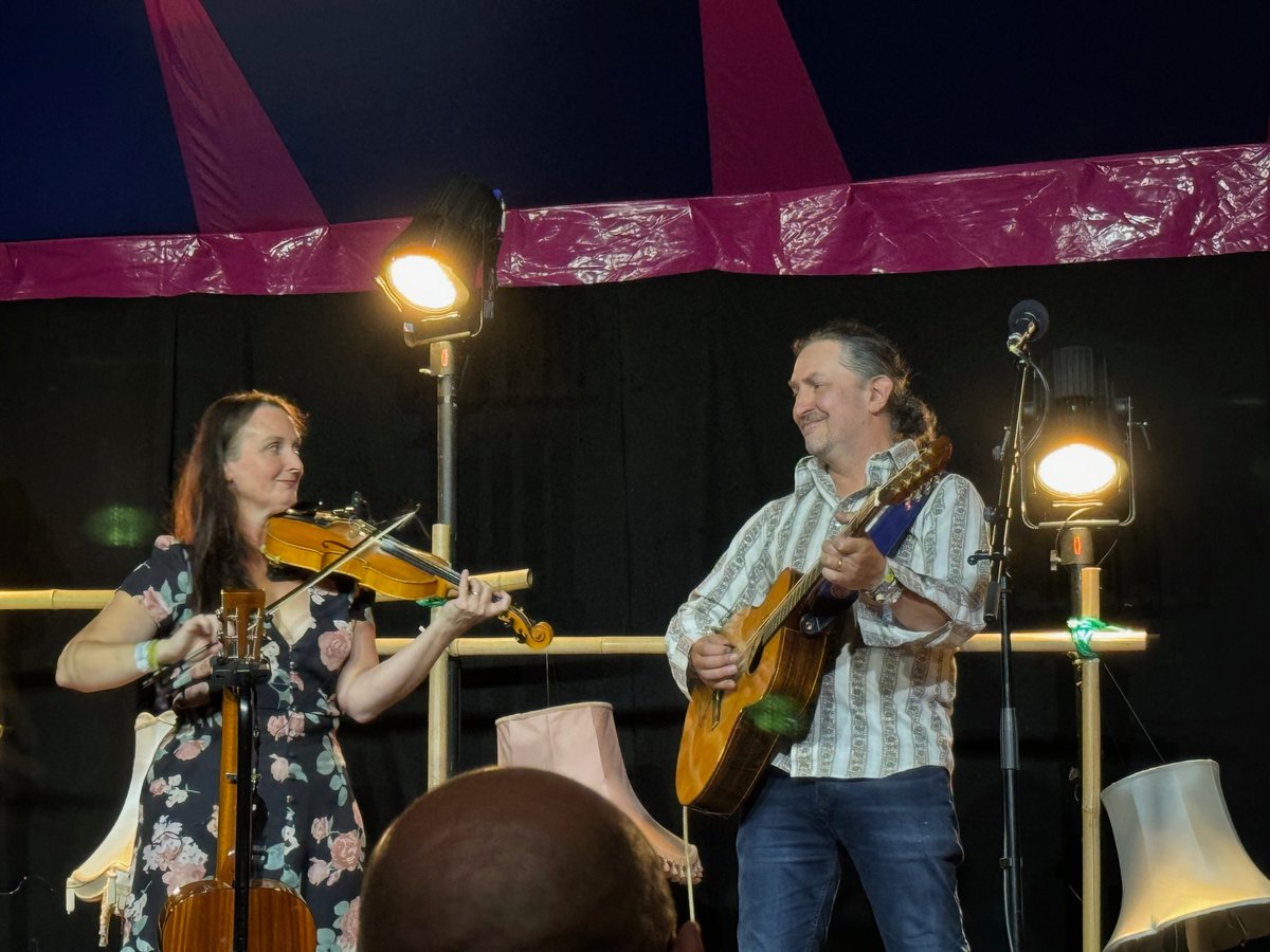 Please share! Hi lovely people - know anyone near Kenilworth, Coventry, Warwick? We're performing tonight in Kenilworth and could really do with your help boosting late ticket sales. Hope to see some of you there! ticketsource.co.uk/tree-house-boo…