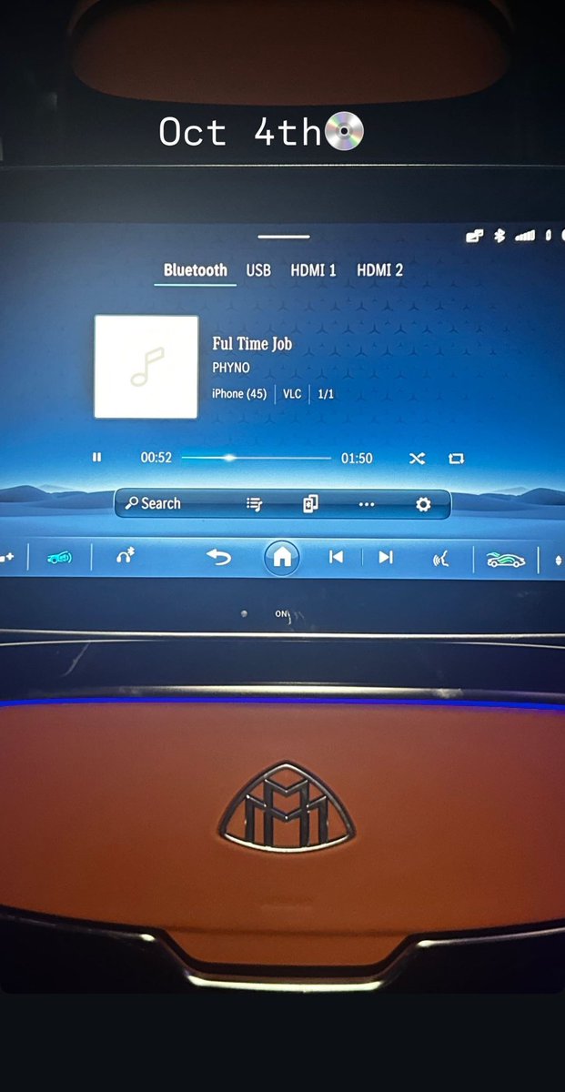 OneJoblessBoy's tweet photo. New Phyno album soon.

Full Time Job. https://t.co/yyPfNdVFnb
