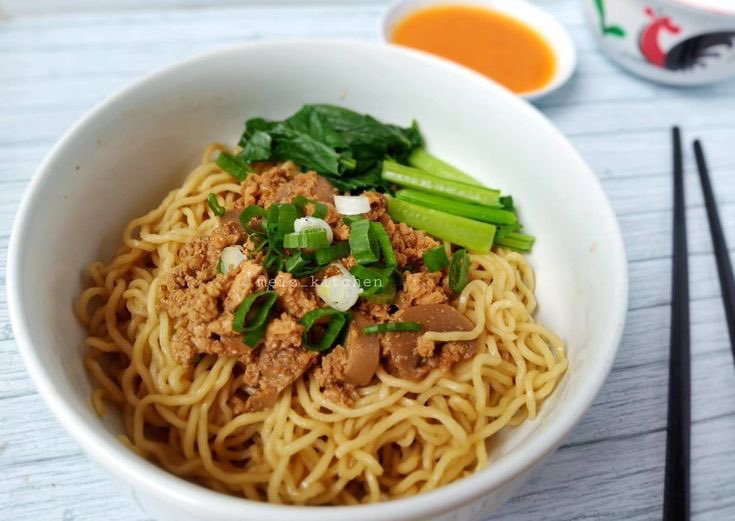 HUANGFAMILY's tweet photo. Menu sarapan hari ini dimasak dengan penuh cinta dan kasih sayang dari Pao. 🫶🏻 https://t.co/1b7d1qDClw