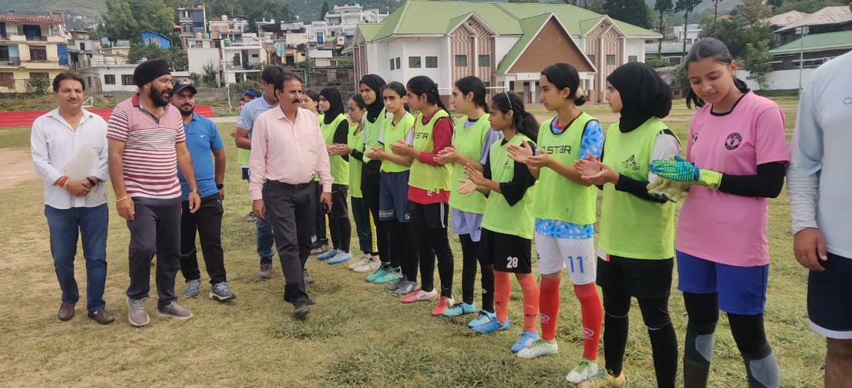 DyssoPoonch's tweet photo. Dysso poonch successfullycompleted inter DivisonUTlevelcompetitionsU-17 Girls@PoonchDm @dgyssjk @jk_yss @diprjk @pm https://t.co/OTnipGkiMk