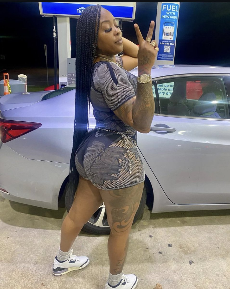 Mizz_chyna2's tweet photo. I deserve princess treatment 💕🥰 https://t.co/jS4fe6RTtr