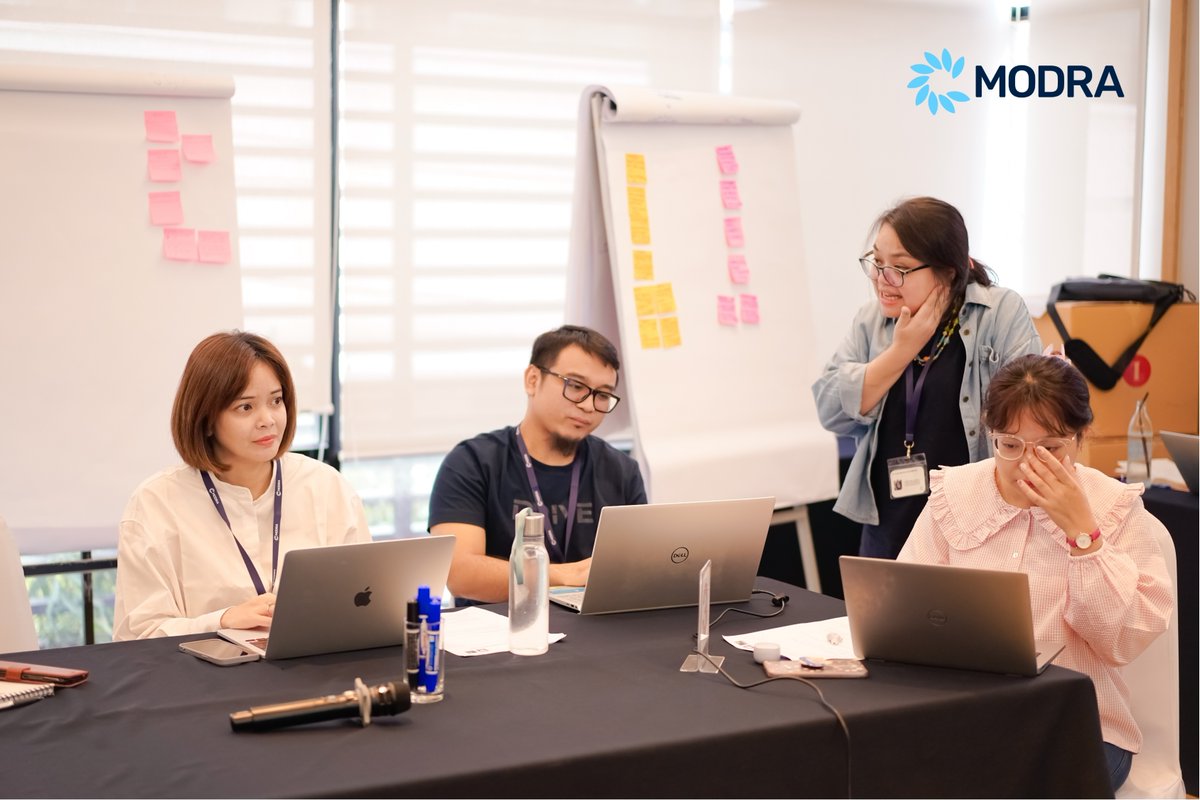 OUCRU_Programme's tweet photo. LAST DAY of 1st #MODRA workshop!
With the formal training sessions complete, participants now have time to work on their own proposals with support from Dave Gandy @MORUBKK and the MODRA team.
https://t.co/T99zA6Ywcp https://t.co/K8BJxtB6lY