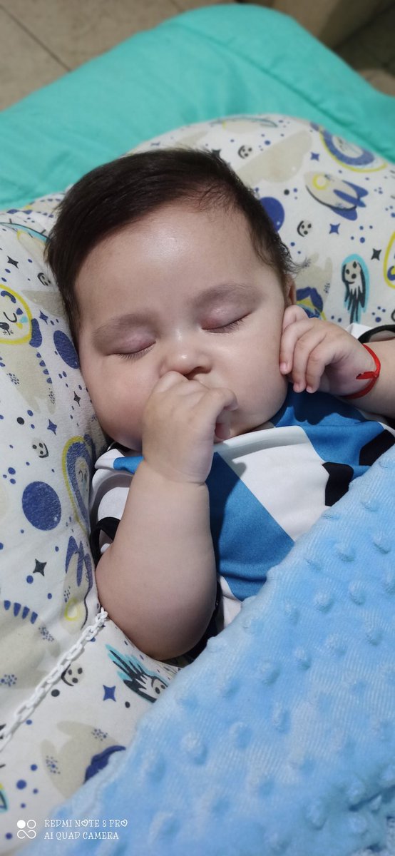 MechiiCuenca's tweet photo. Que placer dormir con vos 😍 te amo❤ https://t.co/vQ6XzhIpFk