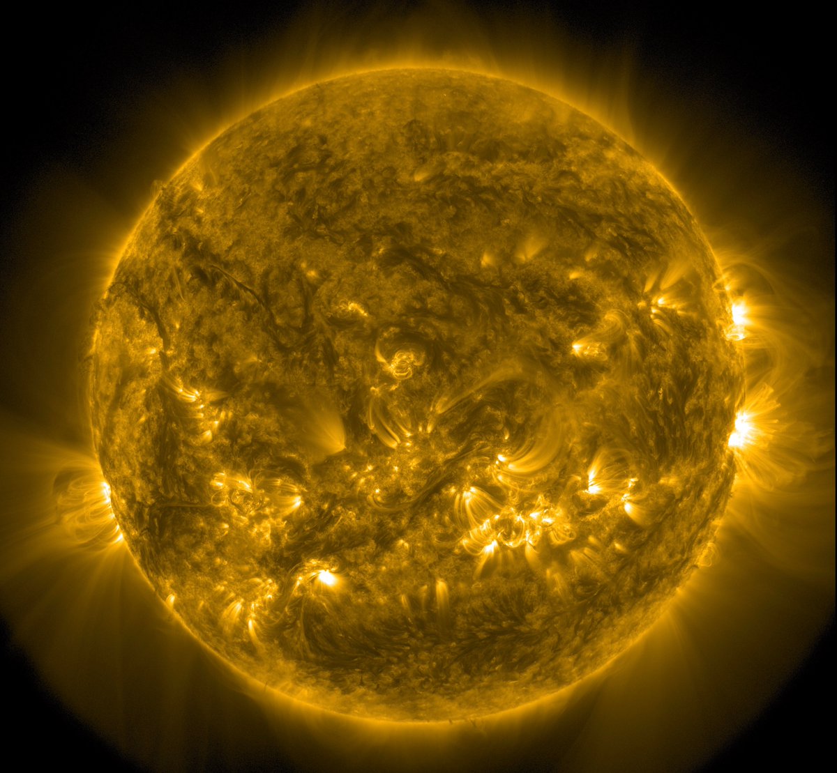 Guten Morgen zusammen - wie immer mit einem aktuellen Bild der Sonne via Satellit SDO.