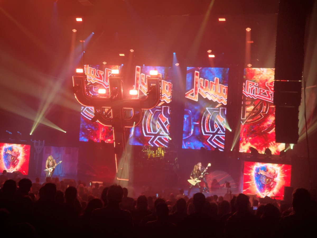 a_person235's tweet photo. Just left the @judaspriest × @sabaton show in Milwaukee. Absolutely crazy for my first concert. Twas awesome. #JudasPriest #sabaton https://t.co/rc8ERInyc1