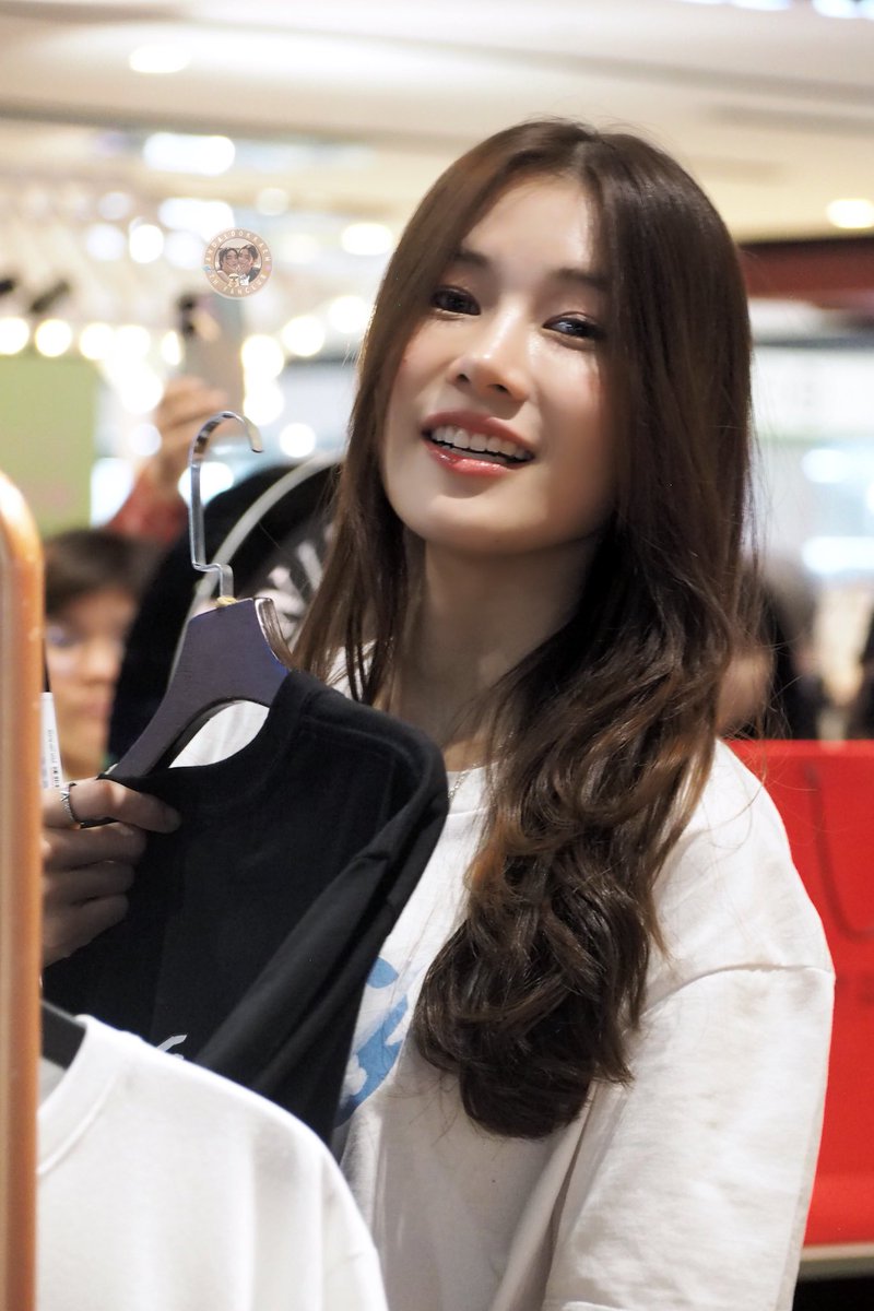adlk_THfanclub's tweet photo. อย่ายิ้มให้เพ่ เอาเท่าไหร่บอกมาค่ะ 😳
ANDA THE SKY
#andaXvanity
#andaanunta https://t.co/PH2ebOZuXC