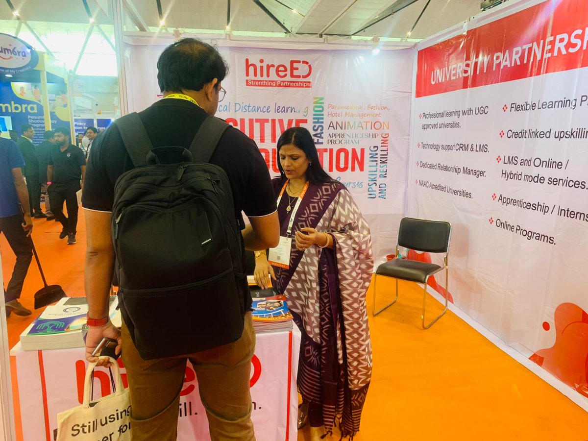 GetHireed's tweet photo. Day 2 at the India International Convention and Expo Center has provided a platform for meaningful networking opportunities with HireED. 
.
.
#HireED #Networking #IICC2024 https://t.co/SE8NWVHXVA