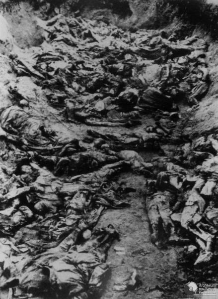 Here is a picture of Poles liberated by Soviet 🇷🇺
