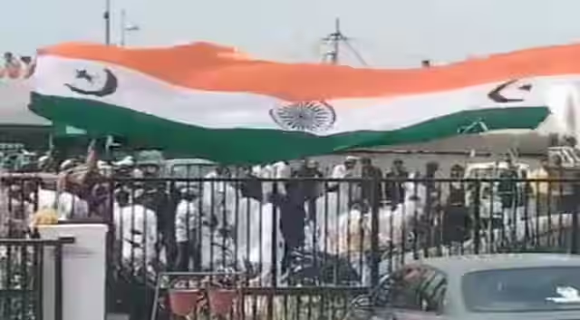 followmavenik's tweet image. -Stones pelting on Hindu deities &amp;amp; processions
-Beef, Fish oil in Temple Prasad
-Muslims celebrations in Hindu Temples 
-Indian Flag tampered on Eid Celebrations

India leading to new Pak ?

 #TirupatiControversy #FreeTemples #Odisha #Gujarat #RahulGandhi #Dharma #Bihar #Jammu