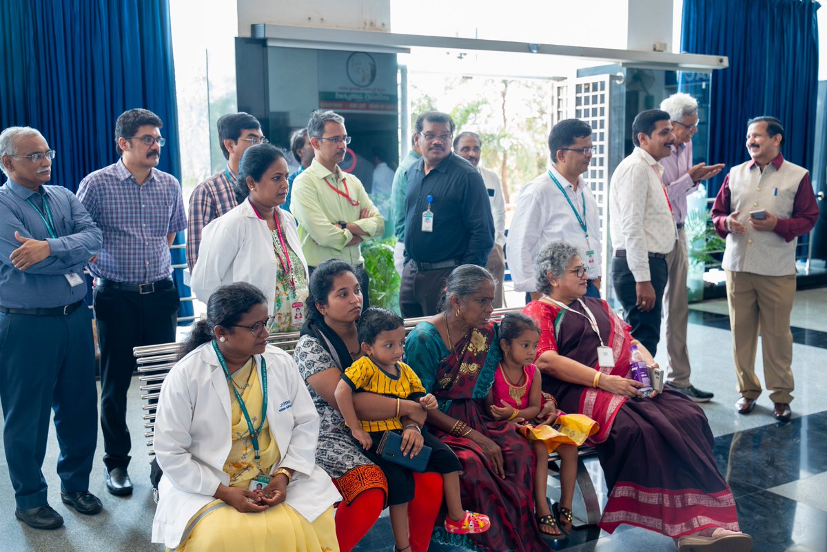 GITAM_msr's tweet image. Creating Awareness on Adverse Drug Reactions: Skit by MBBS Students at #GIMSR  #PharmacovigilanceWeek
@GITAMUniversity 
.
.
#medicaleducation #infrastructureupgrade #communityhealth #medstudents #MBBS #DeemedUniversity #GITAMUniversity #deemedmedicalcollege
