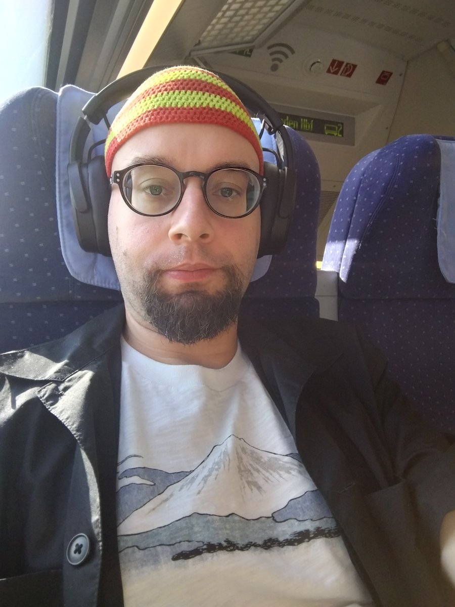 andreas_spr's tweet photo. #Bahnselfie
Auf dem Weg nach Duisburg.
#Clustersitzung der Bundesarbeitsgemeinschaften "Gesellschaft" @Die_Gruenen
#BAGWHT https://t.co/aGJ2lreQyF