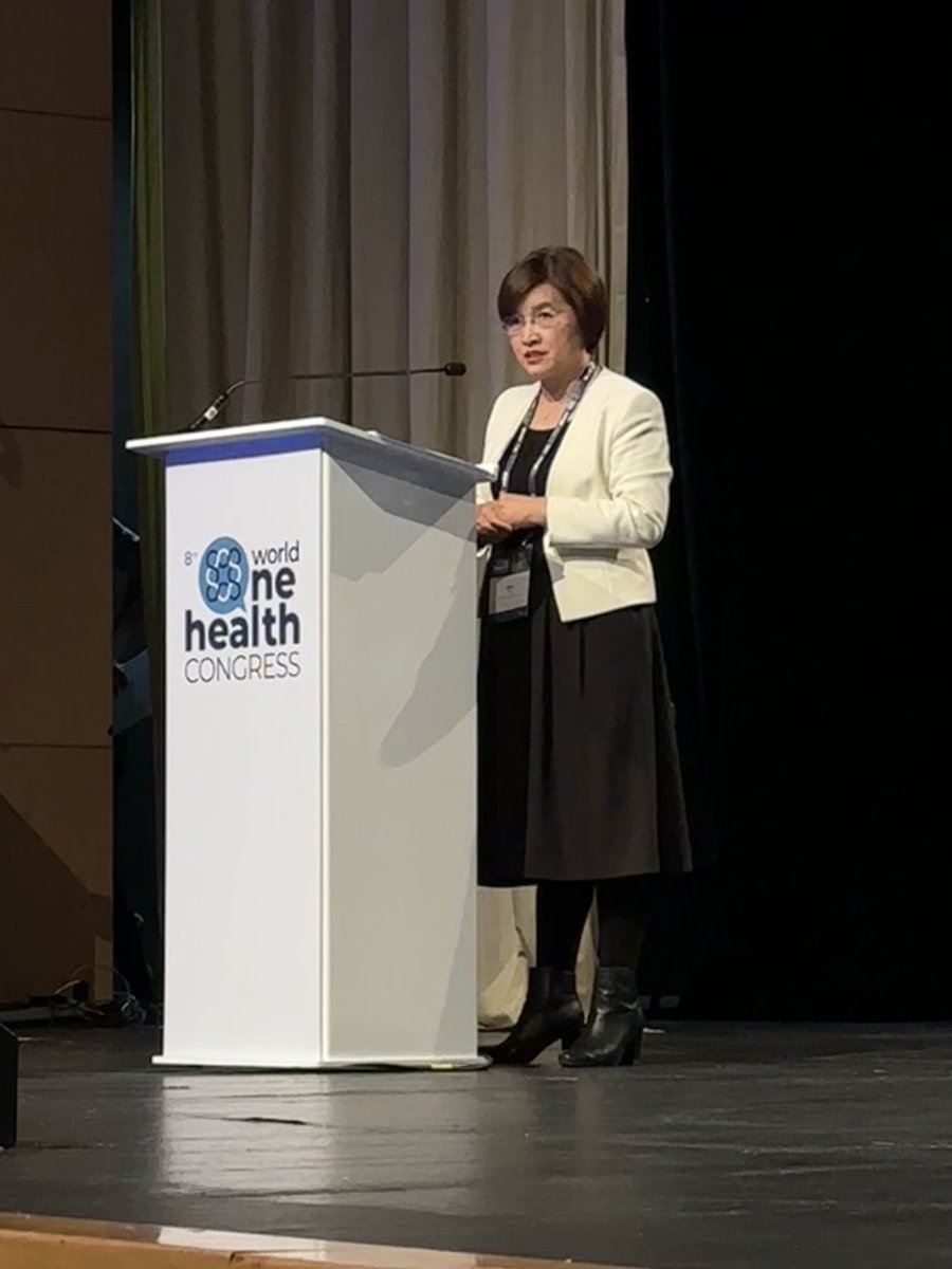 #WOHC2024 Plenary Opening 🗣️ <a href="/WHO/">World Health Organization (WHO)</a> "We must rethink #OneHealth to be more forward looking, taking into account future risk, just development, global resilince. Let's seize the great momentum and build on progress made" <a href="/DrLiAilan/">Li Ailan</a>