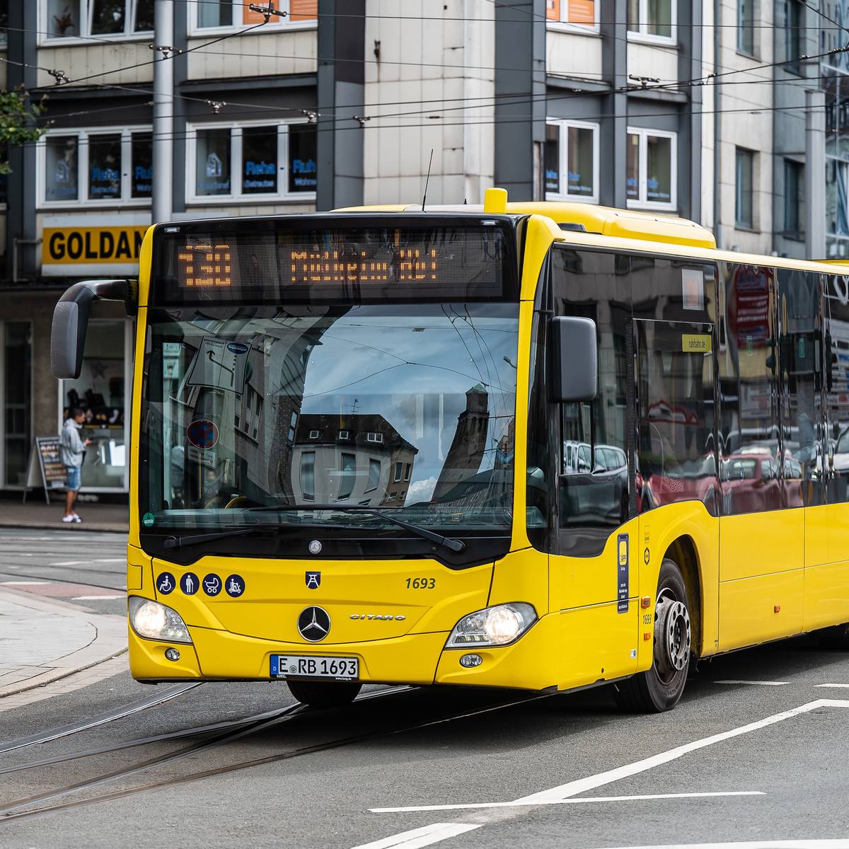 Freie Fahrt im VRR zum Weltkindertag dlvr.it/TDSVyN