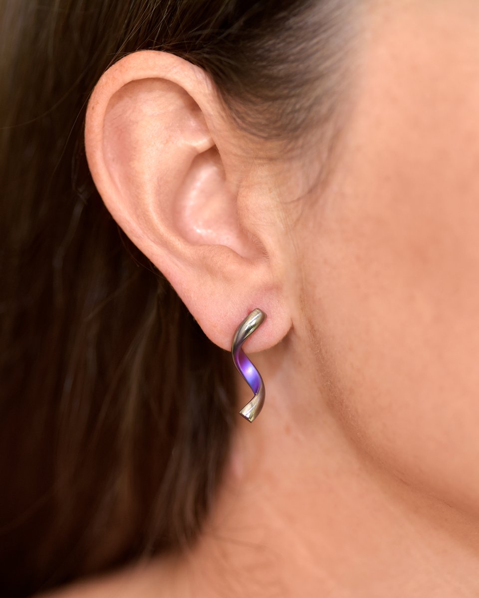 Ti2_Titanium's tweet image. Show off your colourful and #creative style with our funky Let’s Play collection. 

This new collection celebrates fun and fluidity in its playful #shapes, and our various included pieces are available in a range of colours. 

ti2titanium.com/collections/ra…