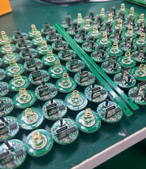 Rita_chen28's tweet image. Automated assembly technologies, such as #SMT and precision #soldering, paired with the expertise of engineers and technicians, allow for faster design iterations, higher #component density, and improved performance.
#PCB #pcba #pcbdesign #Pcblayout #Pcbassembly