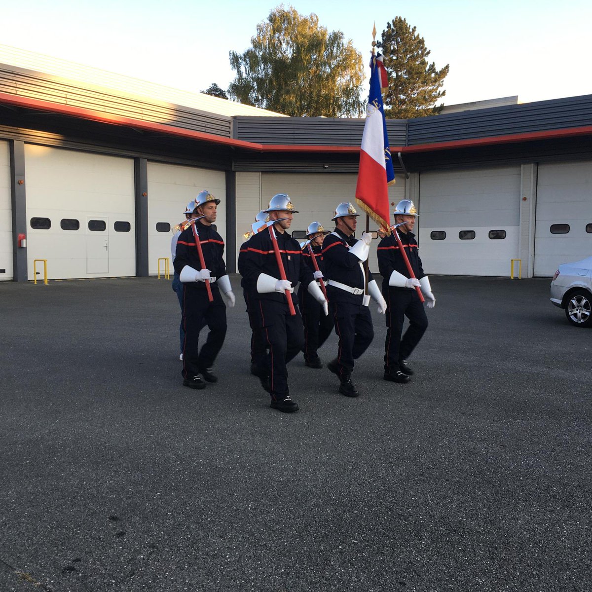 #CNSPF2024 | Dernier ajustement pour la garde au drapeau. 

➡️ Nous sommes prêts et nous vous attendons à <a href="/VilleDeMacon/">Mâcon</a> la semaine prochaine. 

🇫🇷🇫🇷🇫🇷