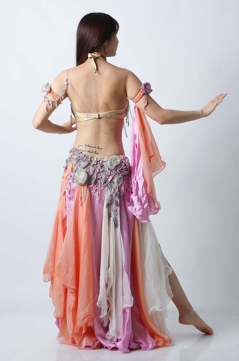 新商品UPしました😍 エジプト製HoydaベリーダンスコスチュームCA-COS