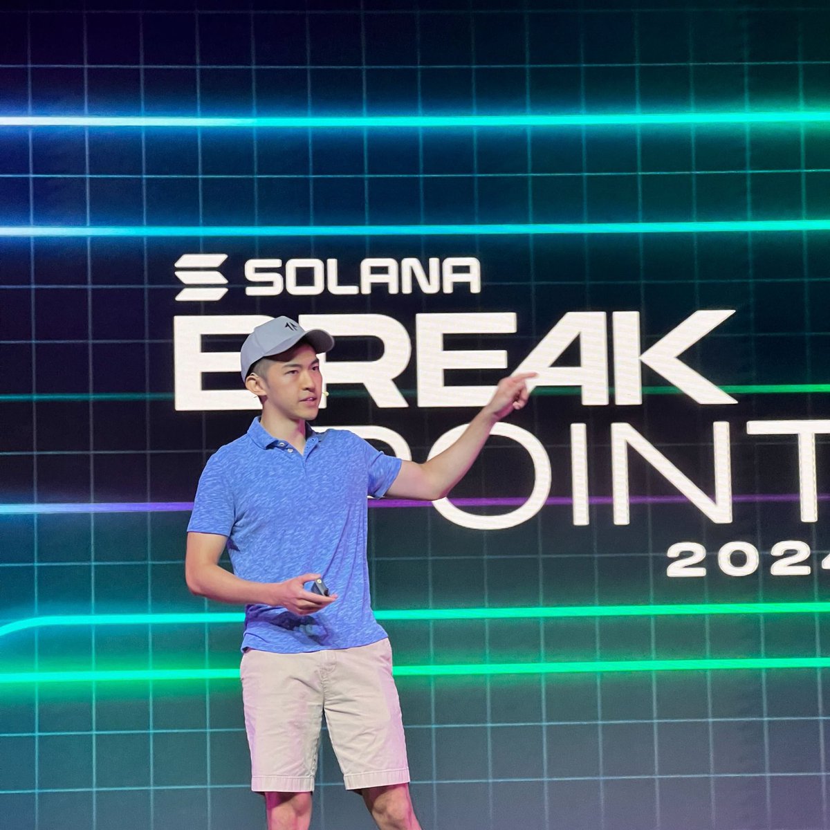 Today, we announced at <a href="/solana/">Solana</a> Breakpoint that <a href="/tensor_hq/">Tensor ⚡️</a> is now fully open-sourced.

True to our original vision, we now have the Open NFT Finance Layer on Solana.

✅ truly permissionless 
✅ free web2 API support
✅ 50/50 fee split between <a href="/TensorFdn/">Tensor Foundation</a> and devs

SHIP IT 🚢