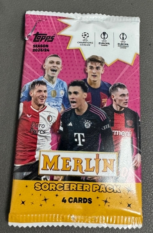 Amazing！The world's first demolition？Zebracards take out 2 sorcerer packs from 23-24 Topps Merlin  Chrome UCC Soccer Cards Hobby Box！！This happened in Qingdao，China!Sorcerer packs， 4 cards per pack，All cards are signed with 8 numbers！！！