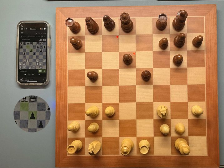 Chessnutech2022's tweet image. Combining high-quality materials with meticulous craftsmanship, it offers an elegant and durable experience, ensuring that every game reflects top-notch quality.
link:[reurl.cc/pvYgy8]
#chesstournament #chesslover #chessboard #chessnut #chessmasters #chessnutairplus