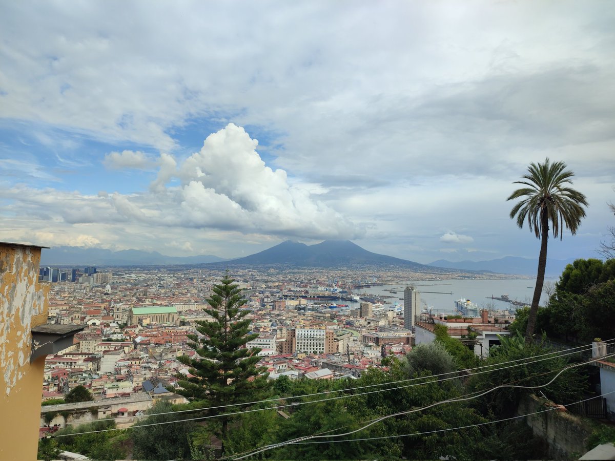 Been off radar for a couple of weeks doing much of nothing 🇮🇹☀️🍷🧀