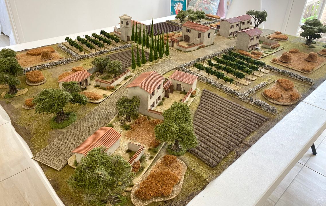 tinnedfruit0's tweet image. Something slightly different today with photos of a #chainofcommand set up from Nathan in Townsville made up of lots of my buildings and the infamous vines... He&apos;s got a great eye for detail. #terrain #Wargaming #wargame