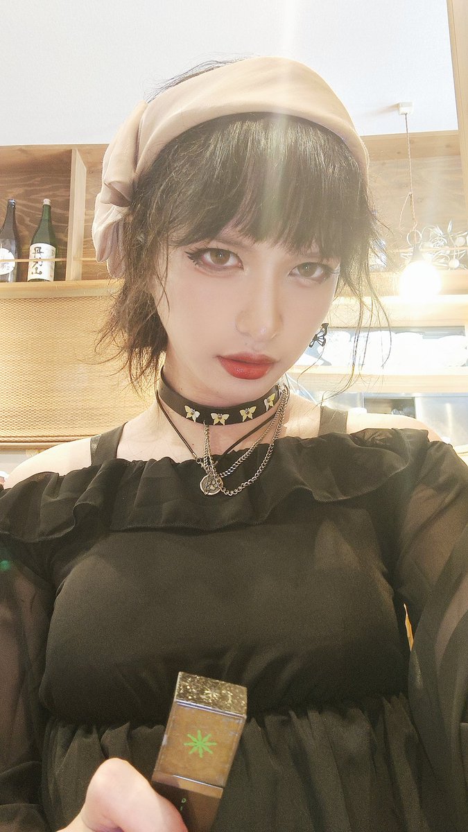 盘起来？
要麻衣姐姐把头发盘起来干什么呀？
你不会是想。。。。
在外边？？
=͟͟͞͞(꒪ᗜ꒪ ‧̣̥̇)

#伪娘 #cd #男の娘 #阿音把头发盘起来 https://t.co/070vs9T7WF