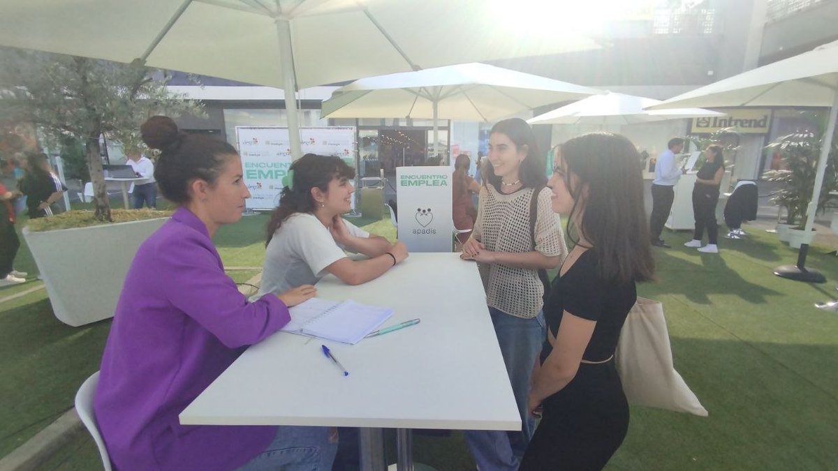 APADIS (@apadisasoc) on Twitter photo Desde nuestro Servicio de #Empleo hemos participado en #EncuentroEmplea, una feliz iniciativa de <a href="/Madrid_Style/">The Style Outlets</a> en #Sanse.
Hemos compartido las ventajas de incorporar diversidad y valor social en las empresas gracias al apoyo que damos a las personas con #disCapacidad
¡Gracias! Desde nuestro Servicio de #Empleo hemos participado en #EncuentroEmplea, una feliz iniciativa de <a href="/Madrid_Style/">The Style Outlets</a> en #Sanse.
Hemos compartido las ventajas de incorporar diversidad y valor social en las empresas gracias al apoyo que damos a las personas con #disCapacidad
¡Gracias!
