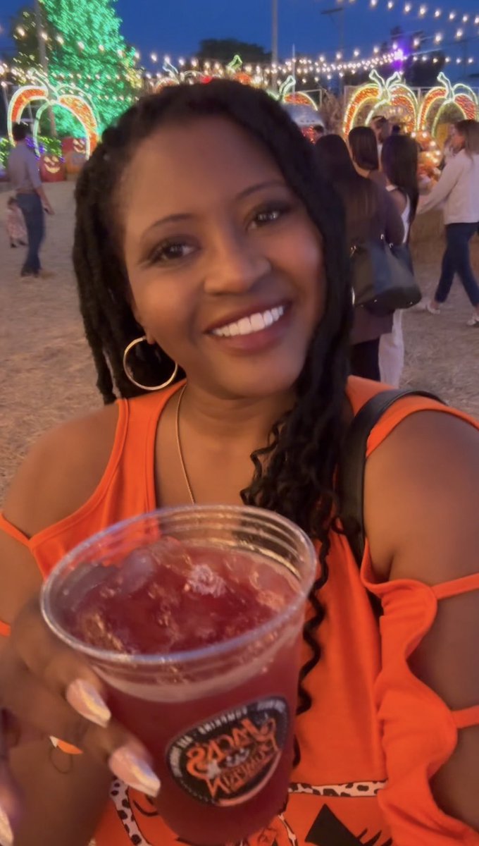 Chiataglance tweet media