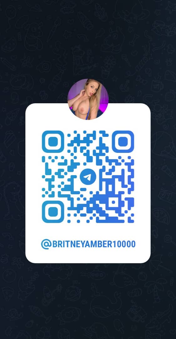 Britney amber tweet media