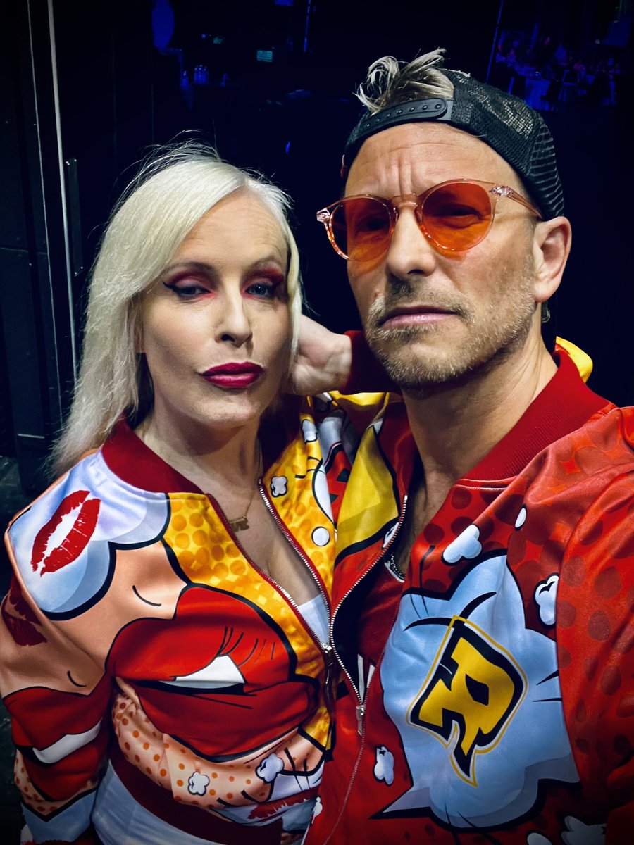 Huge fun bringing the fire with my partner in rave <a href="/DJROSIESPINS/">DJ ROSIE</a> for 2000 people at #MachesterCentral (I remember it as the GMex!) Also great to see our friends #EllieSax and the whole <a href="/ministryofsound/">Ministry of Sound</a> crew! 
What a night!!! 🔥🔥🔥🔥
#RickandRosie #DJBand <a href="/ThatSDFeeling/">Events Team</a> ❤️