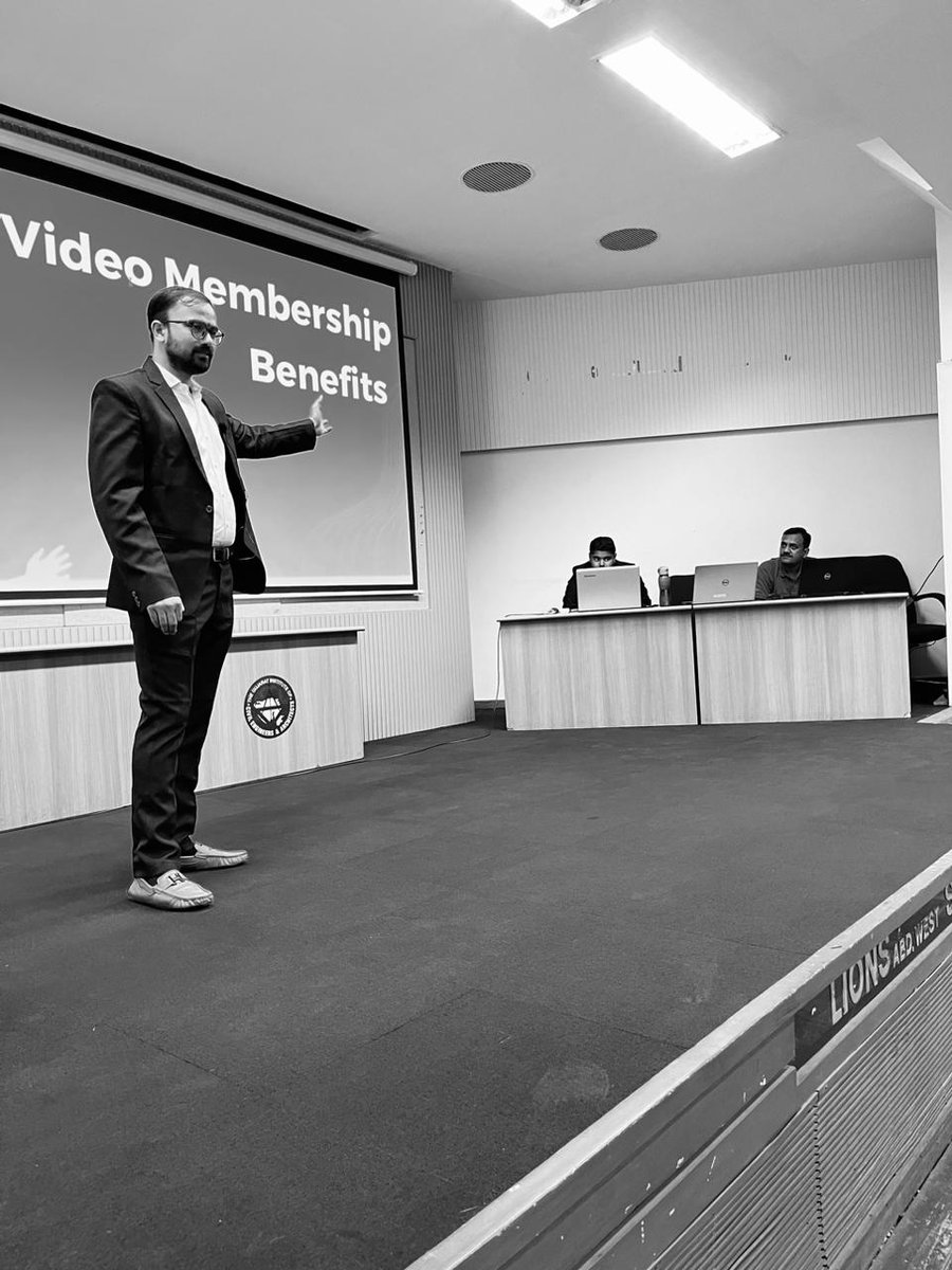 up_gradeindia's tweet image. Unlock the Power of Video Marketing for Business Growth!
Presented by Partth Joshi, Founder of Upgrade India | Expert in Video Sales &amp;amp; Business Sales Growth.

Let’s embark on this exciting journey toward video marketing together!

#videosales #upgradeindia #digitalmarketing