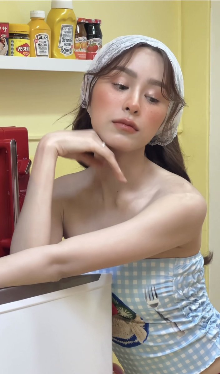 punpreedee's tweet photo. อ่านบทสัมภาษณ์กันอ้ะยางงงงง มาทำความรู้จักกันให้มากขึ้นฮะะ 🙆🏻‍♀️🤍

https://t.co/5zIpvdwr5K

 #punpreedee #พีพีปุญญ์ปรีดี https://t.co/FmaTjzB9hy