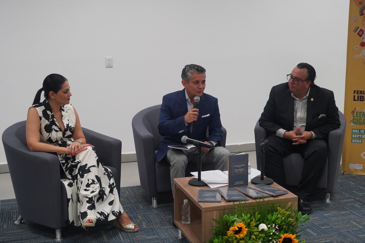 Poder Judicial Coah (@pjcoah) on Twitter photo Magistrado Presidente <a href="/MiguelMery/">Miguel F. Mery Ayup</a> presenta la Edición Conmemorativa de la Constitución Política del Estado de Coahuila y Texas de 1827, a invitación de la Presidenta del <a href="/CongresoCoah1/">Congreso del Estado de Coahuila de Zaragoza</a>, Luz Elena Morales, como parte de la celebración de los 200 años del Congreso. Magistrado Presidente <a href="/MiguelMery/">Miguel F. Mery Ayup</a> presenta la Edición Conmemorativa de la Constitución Política del Estado de Coahuila y Texas de 1827, a invitación de la Presidenta del <a href="/CongresoCoah1/">Congreso del Estado de Coahuila de Zaragoza</a>, Luz Elena Morales, como parte de la celebración de los 200 años del Congreso.