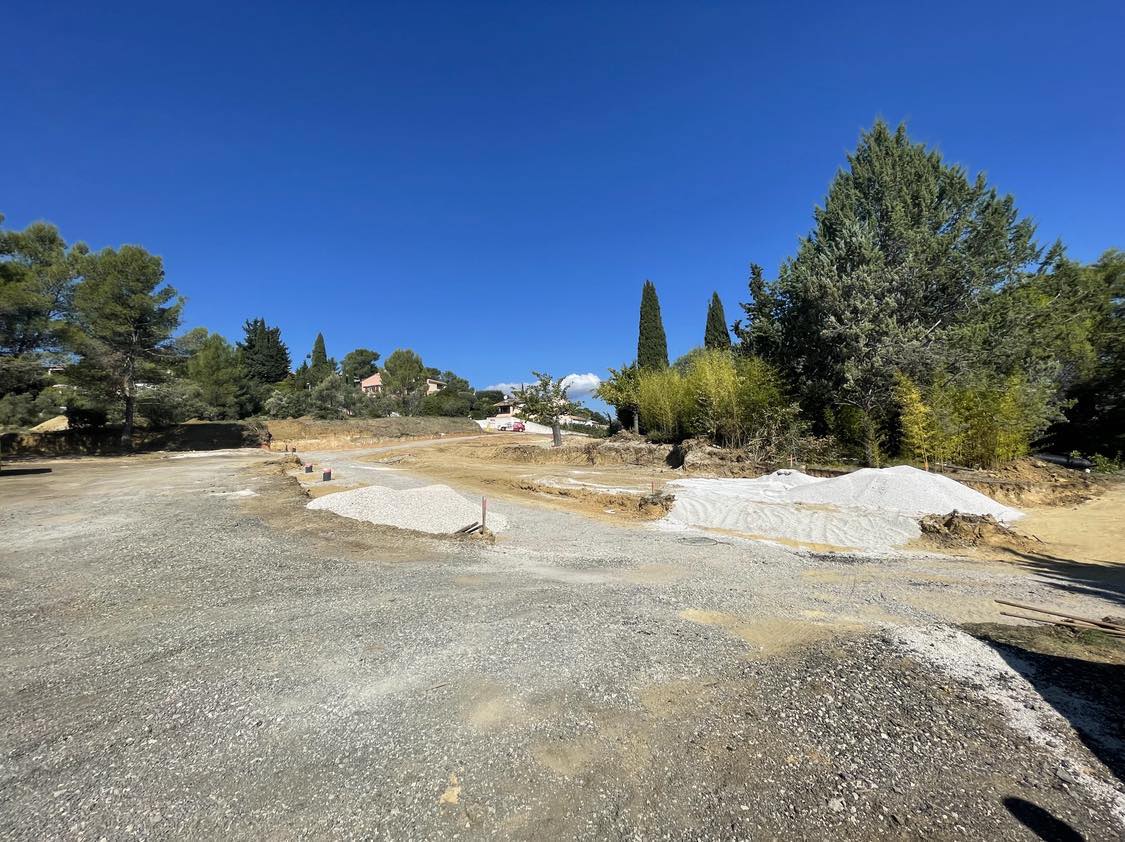 rambierimmo's tweet photo. ✨ DEMARRAGE DES TRAVAUX ✨
🏡 Nous sommes ravis de vous annoncer le démarrage des travaux de notre nouveau lotissement "Le Bois Vigier" situé à Saint-Gély-du-Fesc ! 
☎️ N'hésitez pas à nous contacter pour plus d'informations : lotissement@rambier.com - 04.67.60.55.34 https://t.co/nLzQu4oJN0