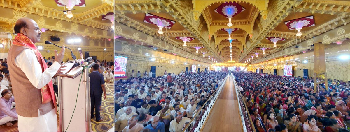 ombirlakota's tweet photo. मध्य प्रदेश के सागर स्थित भाग्योदय तीर्थ में परम पूज्य निर्यापक श्रमण मुनि पुंगव श्री 108 सुधा सागर जी के 42वें दीक्षा दिवस पर पूज्य महाराज और मुनिजनों का आशीष प्राप्त किया। अपनी कठिन तपस्या और साधना से श्रद्धेय मुनिवर ने अध्यात्म का शिखर छुआ है; तथा अपने कृतित्व से जीव जगत का कल्याण कर रहे हैं। 

परोपकार के लिए समर्पित जैन परंपरा के महान तीर्थंकरों और मुनियों का जीवन सम्पूर्ण संसार के लिए प्रदर्शक है। जीवमात्र के प्रति दया, करुणा, शांति और विनय जैसे महान मूल्य ही वैश्विक उन्नति को प्रशस्त करते हैं।