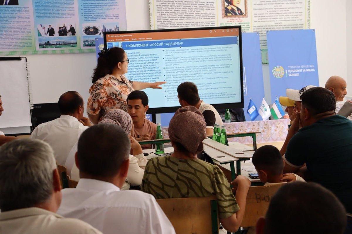 UNDP_Uzbekistan's tweet photo. 🏡 Trainings have started in 80 mahallas across 3️⃣ new regions to identify local needs!
🌍 Residents will prioritize key issues & form initiative groups.
🏫 Schools or 🛣️roads, people will define what they need through Community Development Plans.
#IntegratedRuralDevelopment https://t.co/FDaU2JkNuE