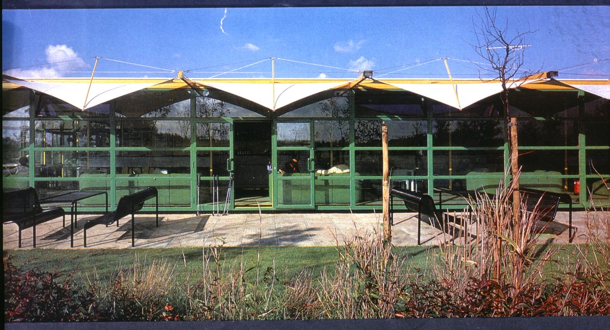 C20Society's tweet photo. For C20 #ArchiveFriday this week, here's a little-known 1980s project by Michael Hopkins Architects.

Abbey Hill Golf Clubhouse and pub in Milton Keynes -  note the classic MKDC benches by Brian Milne.
Off to the 19th hole! ⛳️ https://t.co/8rZWXFkO3Q