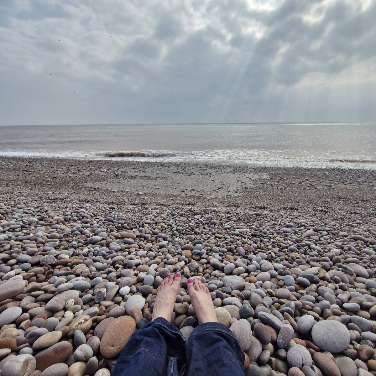 Susan Fletcher (@sfletcherauthor) on Twitter photo Pre-event pondering and paddling. #BudleighSalterton, you are perfectly lovely.
<a href="/BudleighLitFest/">Budleigh Salterton Literary Festival</a> #4pmToday #TheNightInQuestion 🩷💛 Pre-event pondering and paddling. #BudleighSalterton, you are perfectly lovely.
<a href="/BudleighLitFest/">Budleigh Salterton Literary Festival</a> #4pmToday #TheNightInQuestion 🩷💛