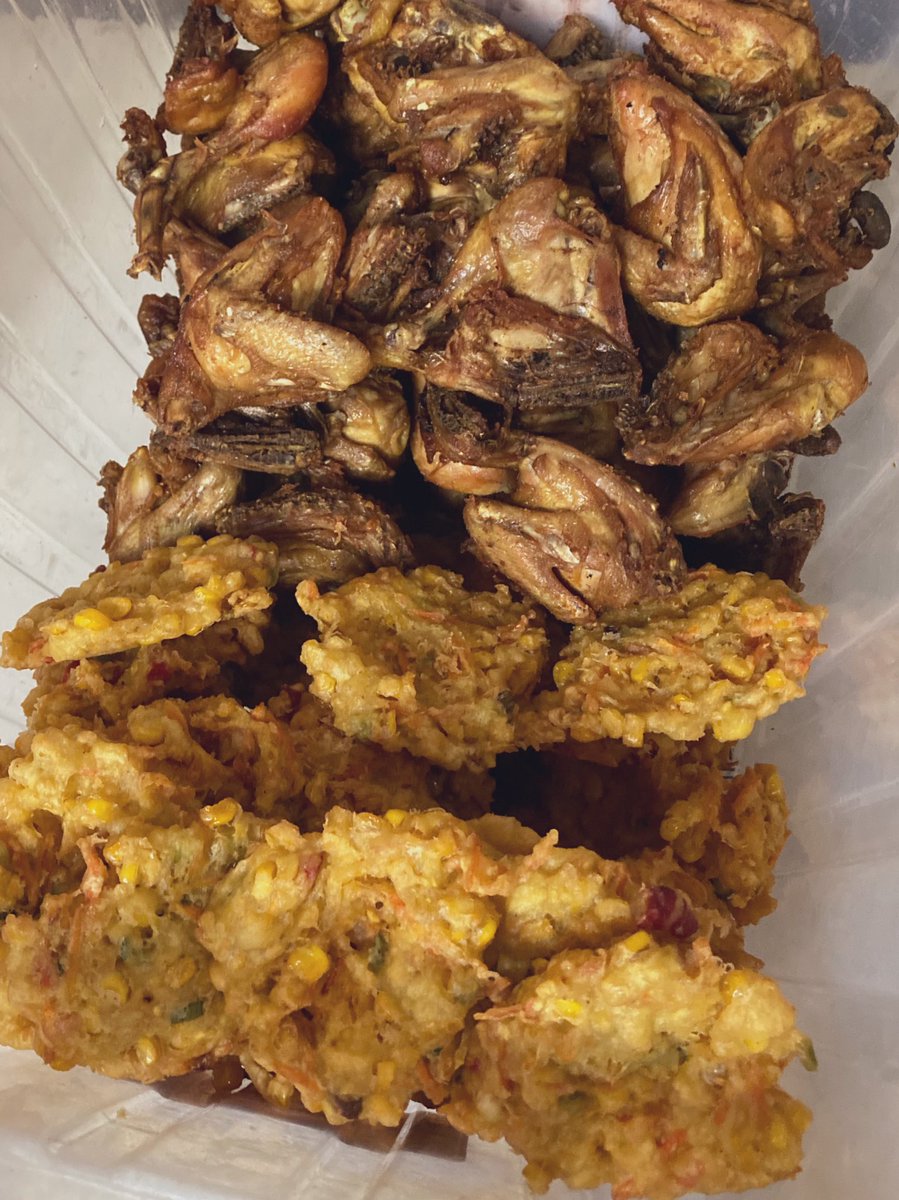eskaiscookin's tweet photo. ✨bukan tutoryel✨

Lagi males bikin tutorial karena emang gak niat aja sii alesan aja aing. Jadi ini dia masakan masakan mamang ketring yang biking aku tidak jadi ✨pengangguran✨ https://t.co/CEjoXkcf23