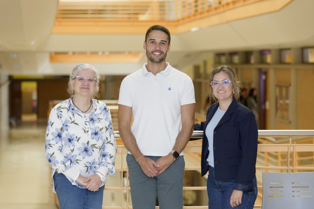 🧠 "Nos dimos cuenta de que había una línea de investigación en la que podíamos diseñar un sistema de aprendizaje adaptativo basado en emociones".

Rafael Herrero defendió recientemente su tesis que vincula la relación entre emociones y aprendizaje, utilizando el pensamiento