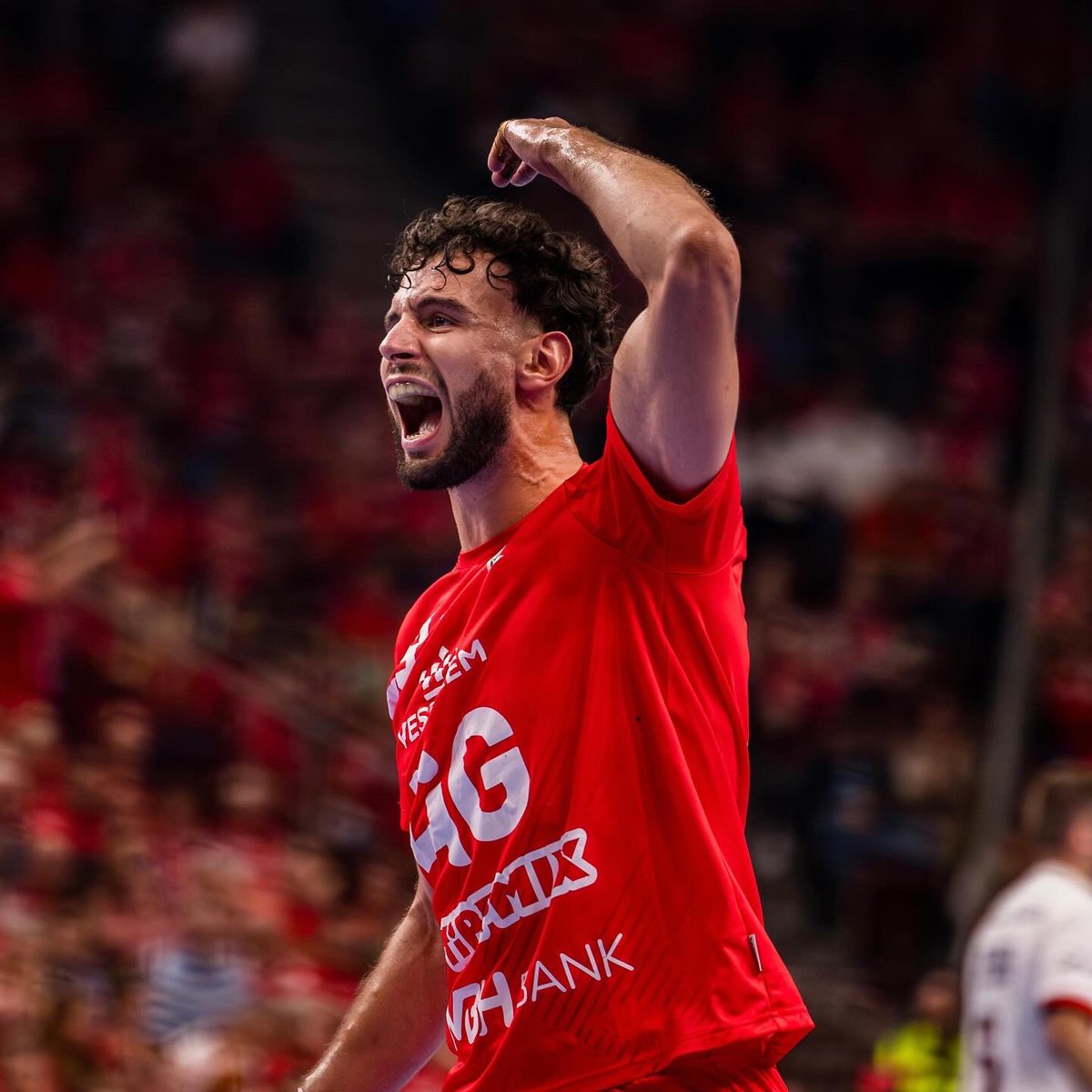 Nedim_Remili's tweet image. 𝑹𝒆𝒅 𝒖𝒏𝒊𝒐𝒏 🔴

#RedUnited #HandballCity #StrongerTogether #EHFCL #NR29